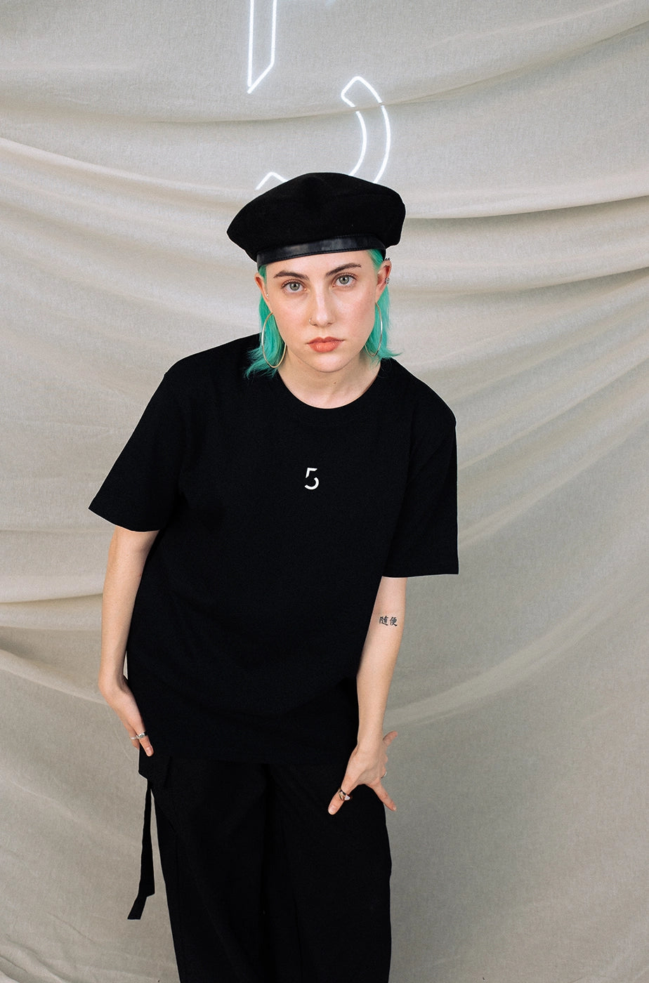 T-SHIRT „ROOFTOP“ - black