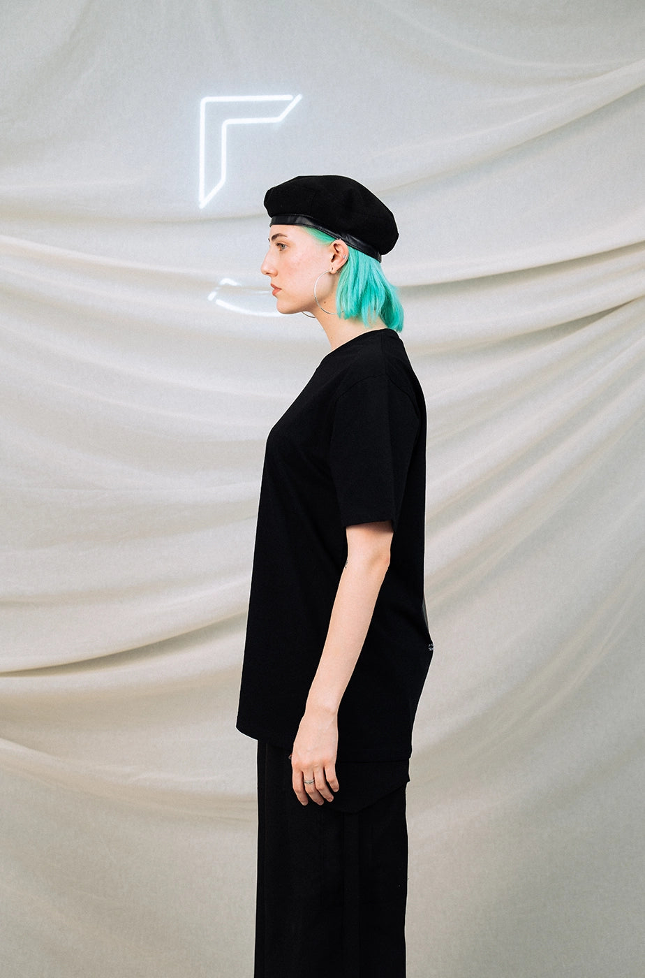 T-SHIRT „ROOFTOP“ - black