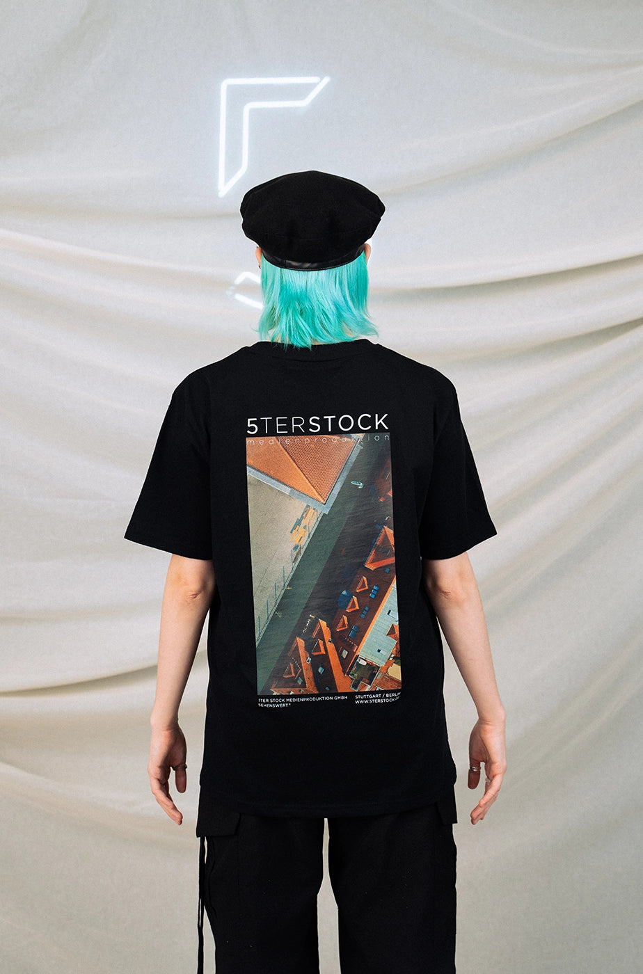 T-SHIRT „ROOFTOP“ - black