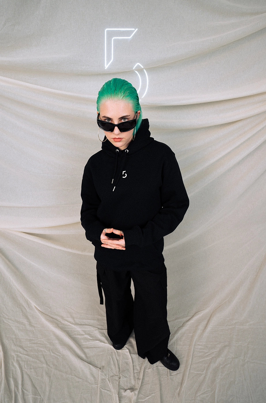 HOODIE „ROOFTOP“ - black