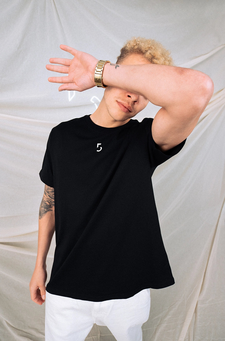 T-SHIRT „ROOFTOP“ - black